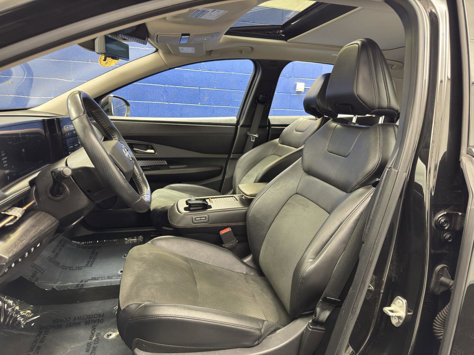 Used 2023 Nissan Ariya FWD image 20