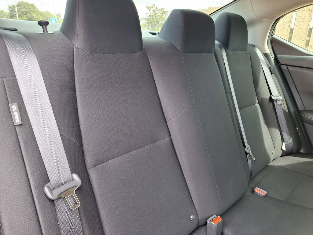Used 2024 Nissan Sentra S image 28