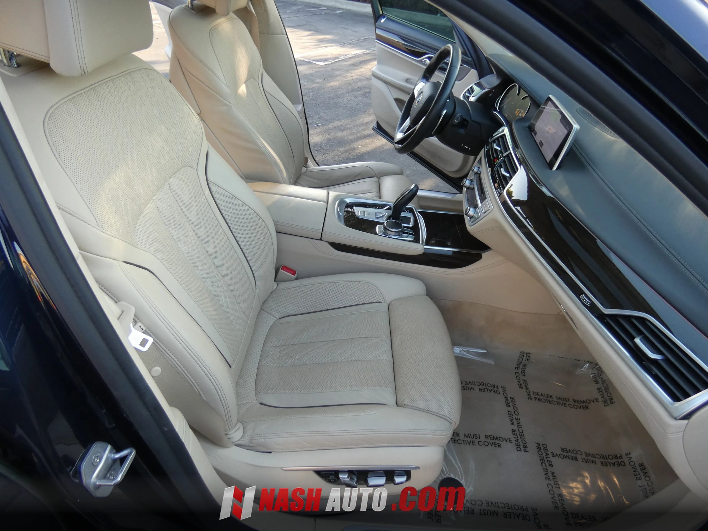 Used 2016 BMW 750i xDrive AWD/4WD image 29