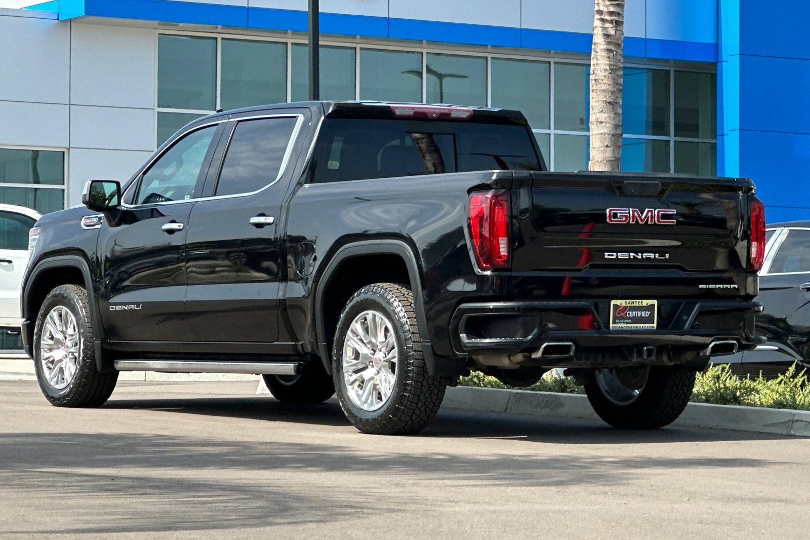 Used 2022 GMC Sierra 1500 Denali w/ Technology Package AWD/4WD image 6