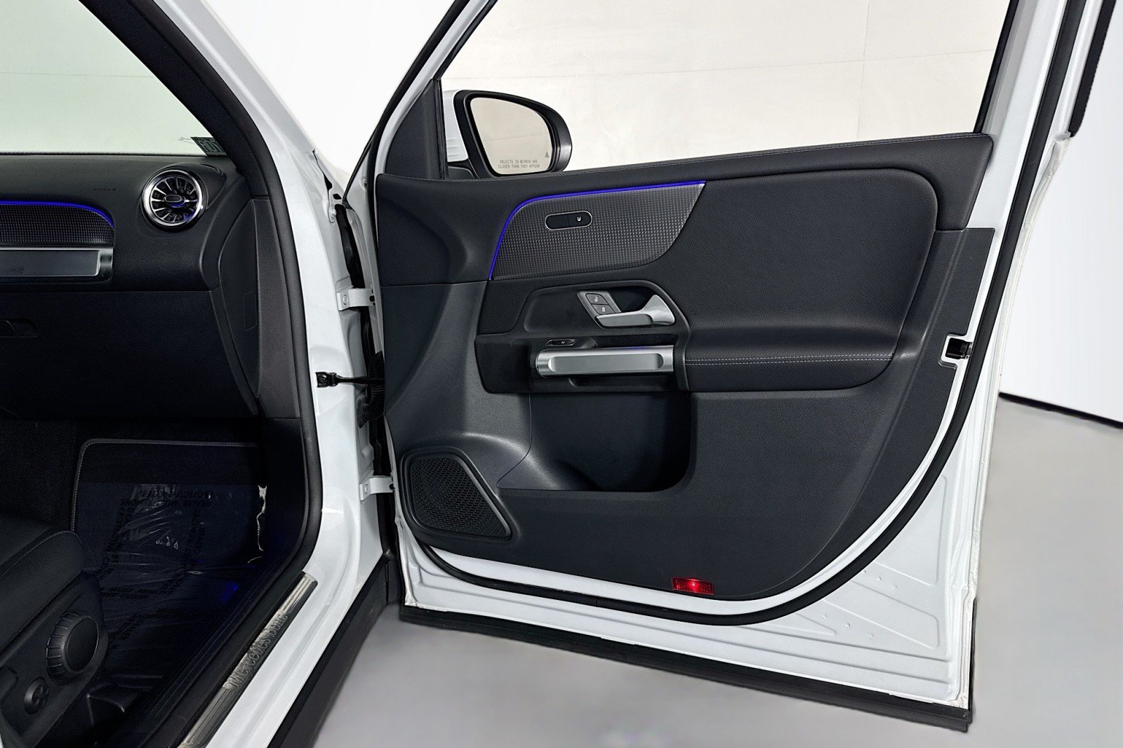 Certified 2022 Mercedes-Benz GLB 250 image 24