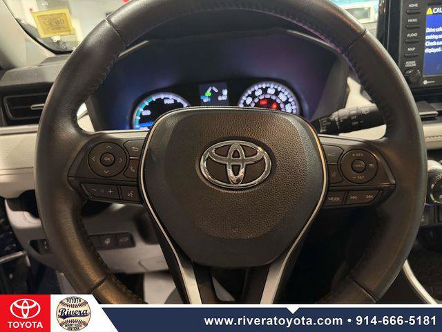 Certified 2021 Toyota RAV4 XLE Premium AWD/4WD image 20