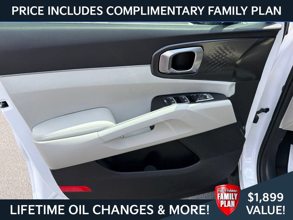 New 2026 Kia Sorento S w/ S Panoramic Sunroof Package FWD image 13