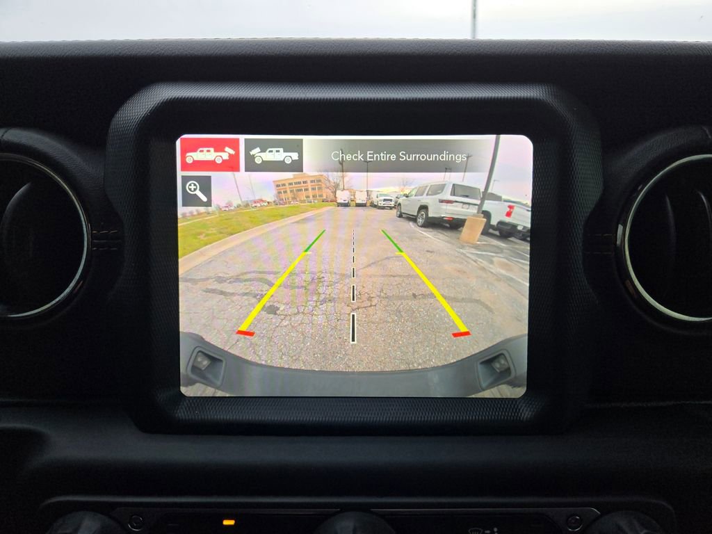 Used 2021 Jeep Gladiator Overland image 27
