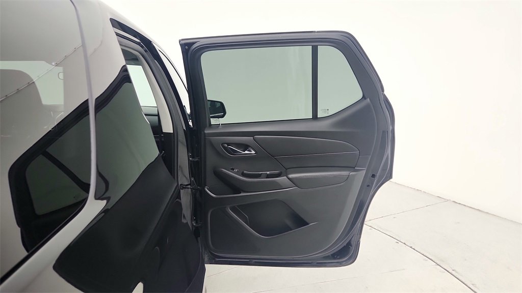 Used 2018 Chevrolet Traverse LS image 27