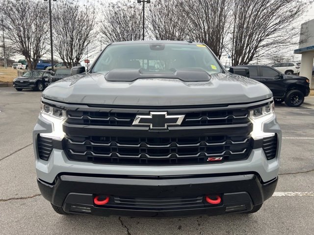 Used 2024 Chevrolet Silverado 1500 LT Trail Boss w/ Convenience Package II image 9