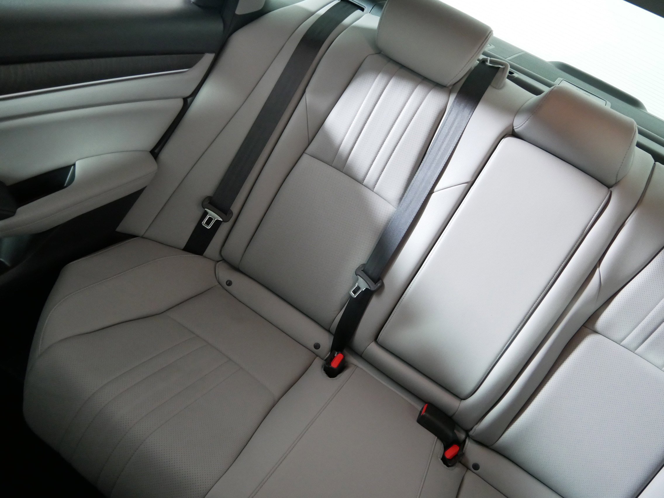 Used 2019 Honda Accord EX-L image 12