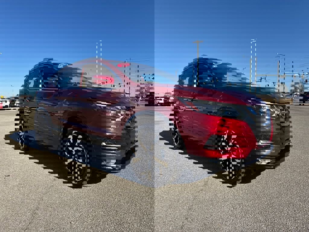 Used 2022 Nissan Rogue Sport SL w/ Premium Package image 10