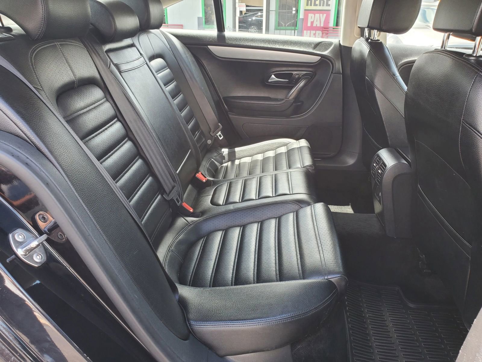 Used 2013 Volkswagen CC Sport image 9