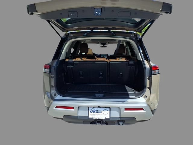 Certified 2023 Nissan Pathfinder Platinum AWD/4WD image 9