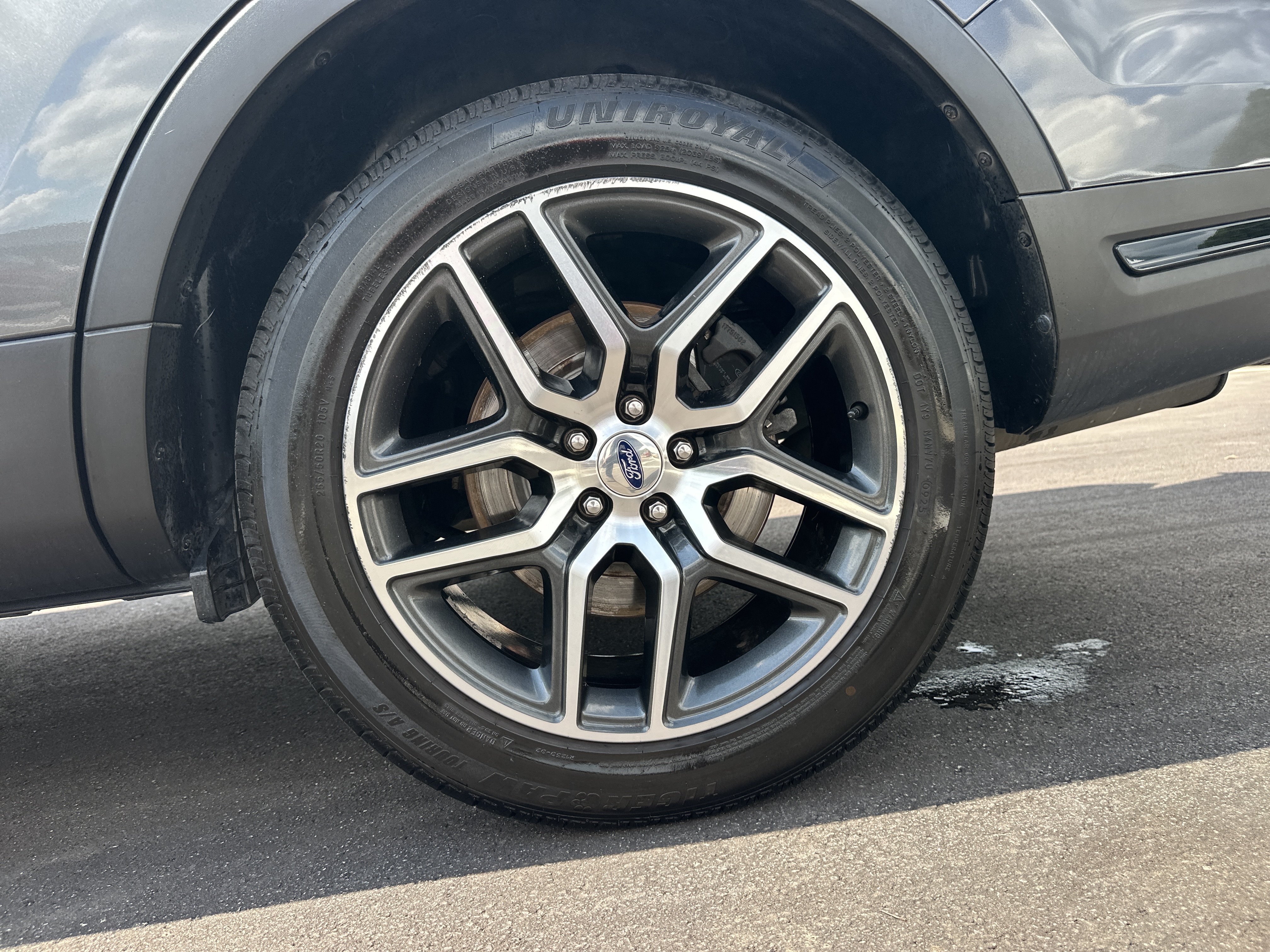 Used 2018 Ford Explorer Sport w/ Equipment Group 401A AWD/4WD image 20