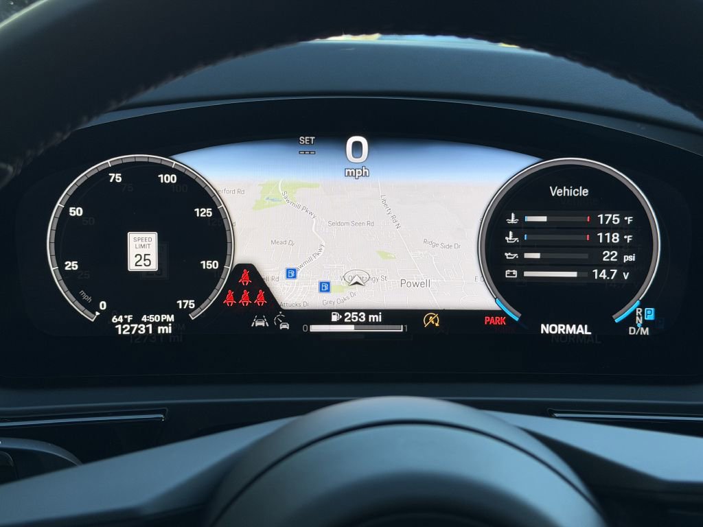 Used 2024 Porsche Cayenne Coupe image 38