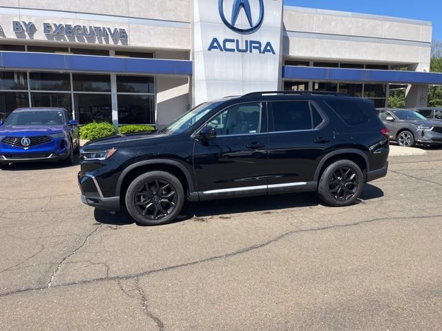 Used 2025 Honda Pilot Touring image 37