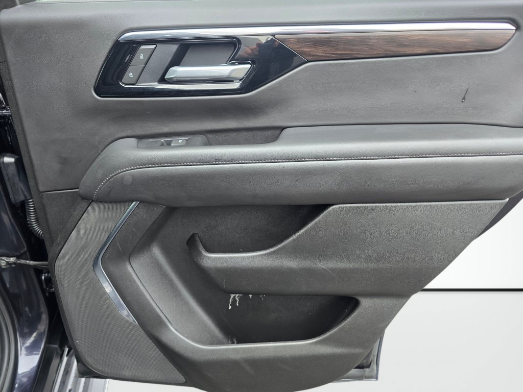 Used 2025 Chevrolet Tahoe LT AWD/4WD image 27
