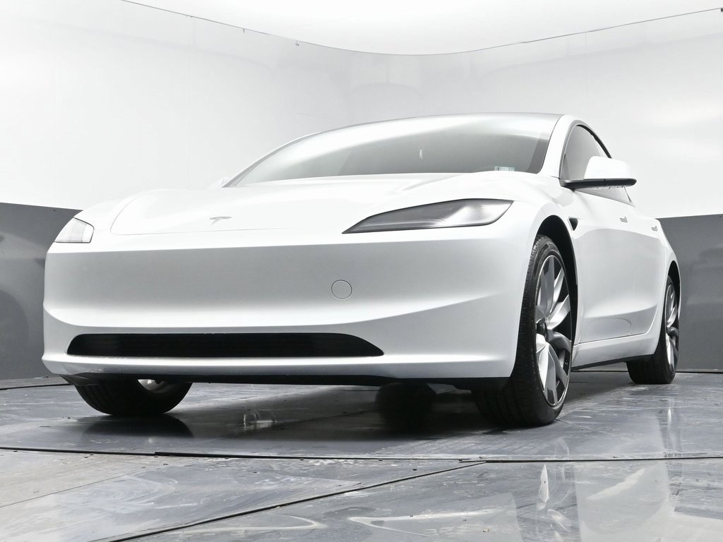 Used 2025 Tesla Model 3 Long Range image 52