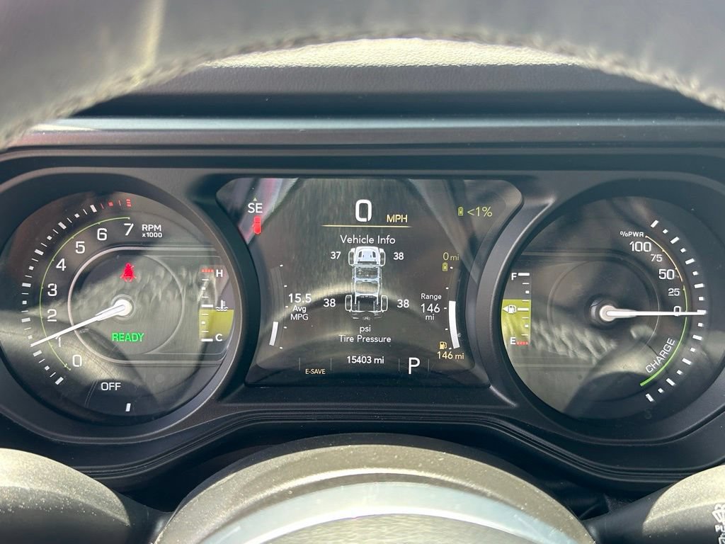 Used 2025 Jeep Wrangler Unlimited Sahara AWD/4WD image 25