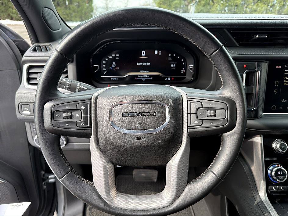 Used 2023 GMC Yukon Denali image 13