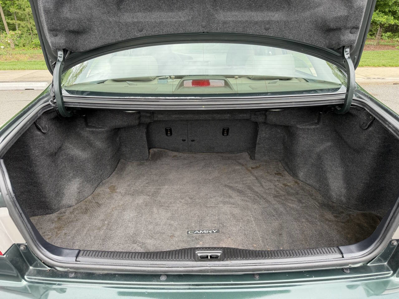 Used 2000 Toyota Camry XLE FWD image 36