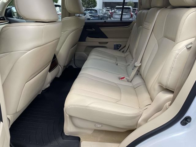 Used 2021 Lexus LX 570 4WD w/ Luxury Package image 17