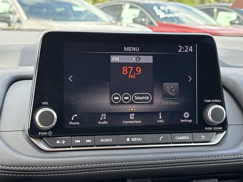 Certified 2025 Nissan Rogue S image 31