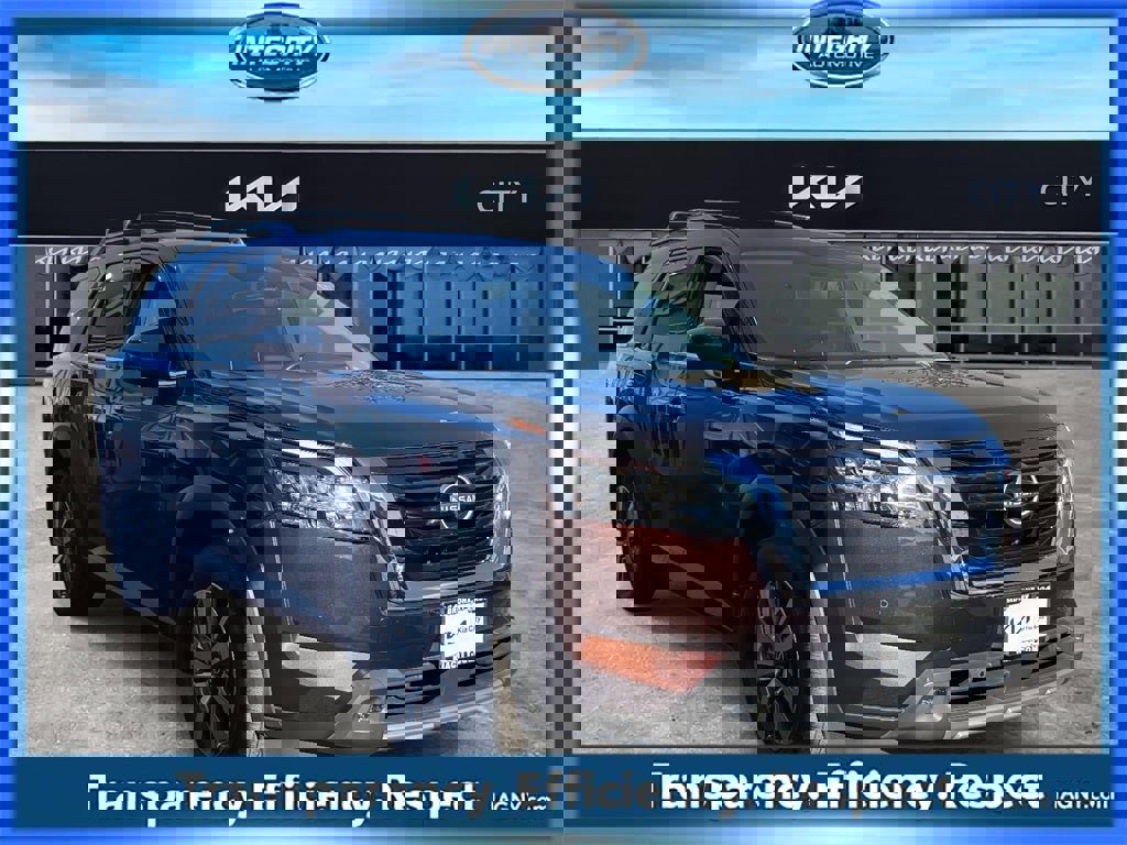 Used 2022 Nissan Pathfinder SL w/ Cargo Package