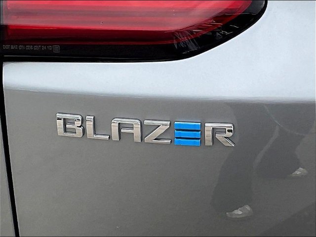 Certified 2024 Chevrolet Blazer EV LT AWD/4WD image 26
