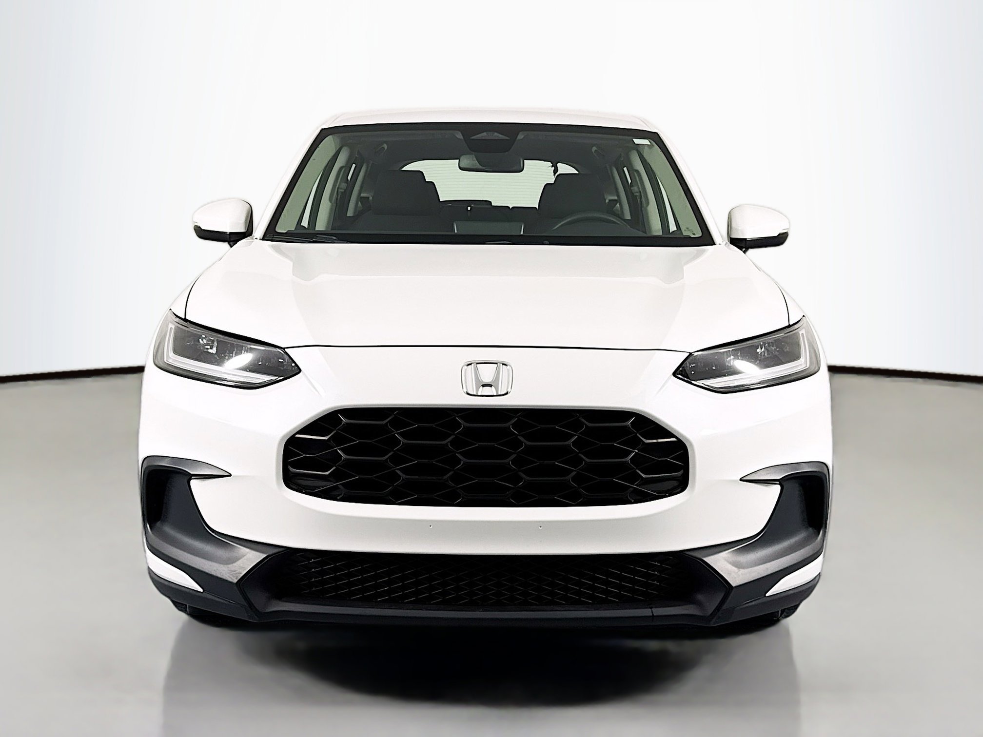 Certified 2023 Honda HR-V LX image 2