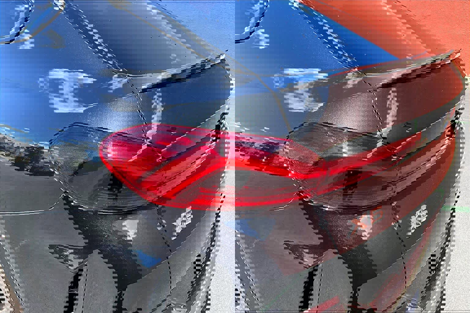 Used 2024 BMW X6 xDrive40i w/ Executive Package image 25