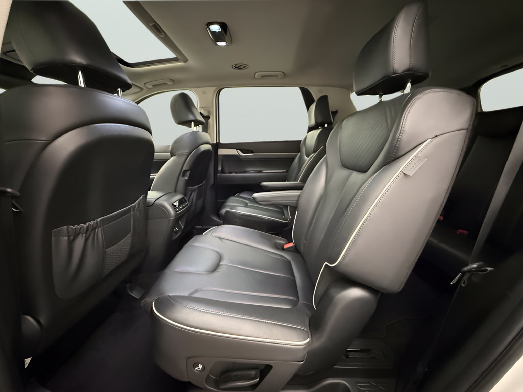 Used 2023 Hyundai Palisade XRT w/ Cargo Package FWD image 13