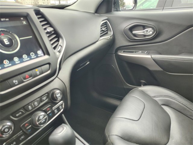 Used 2021 Jeep Cherokee Latitude Lux w/ Comfort/Convenience Group image 28