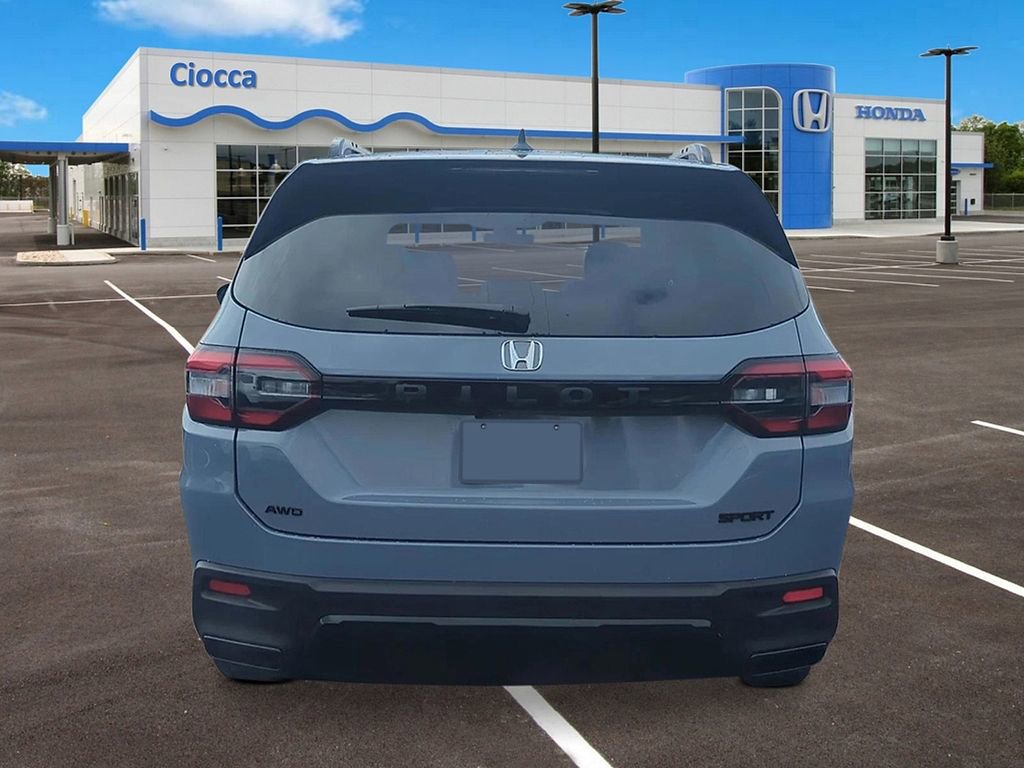 New 2026 Honda Pilot Sport image 3