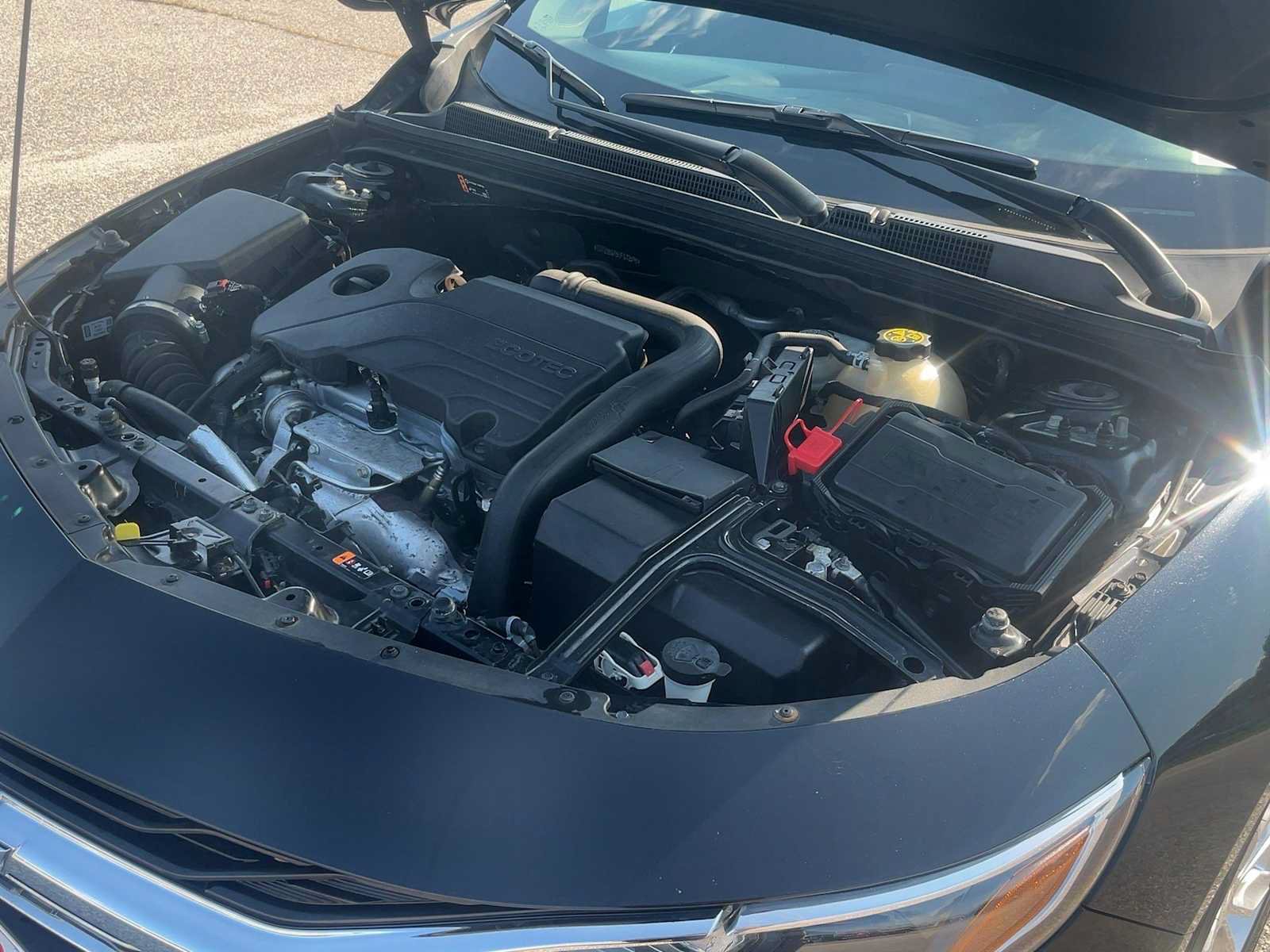 Used 2020 Chevrolet Malibu LT FWD image 13
