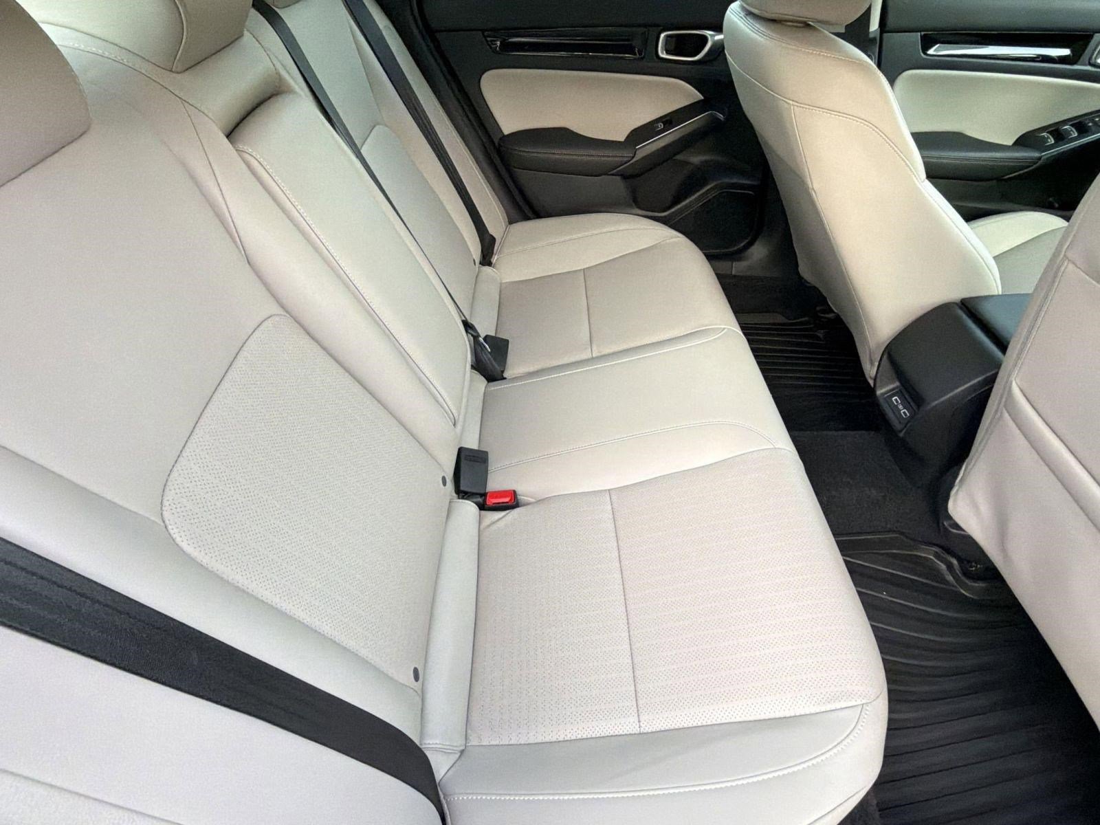 Used 2024 Honda Civic Touring image 32