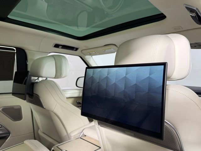 Used 2023 Land Rover Range Rover SV image 27