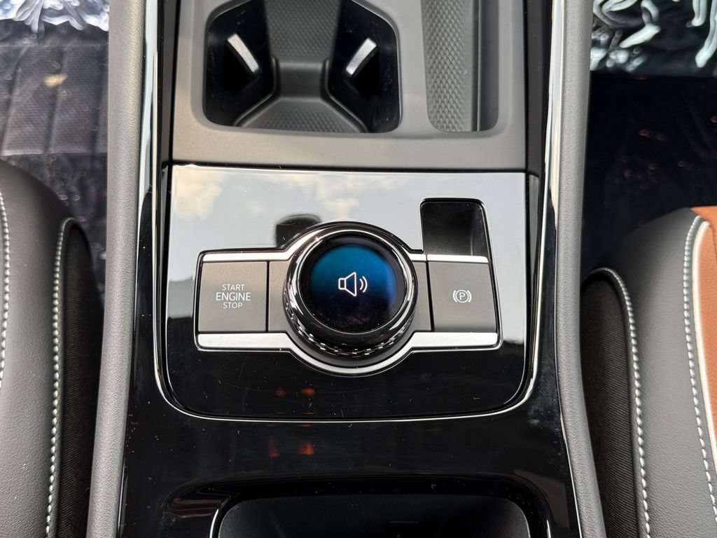 New 2026 Volkswagen Tiguan SEL R-Line AWD/4WD image 20