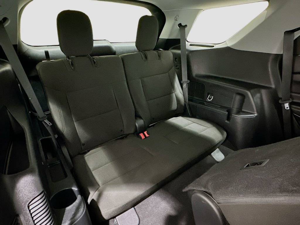 Used 2024 Ford Explorer XLT RWD image 26