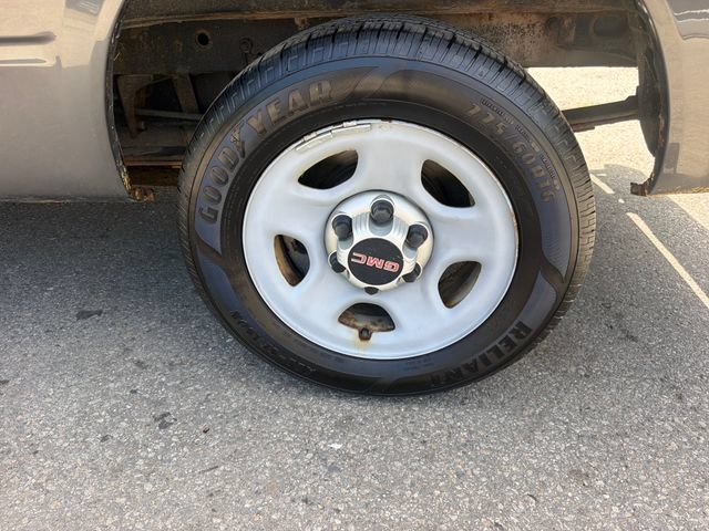 Used 2005 GMC Safari RWD image 21