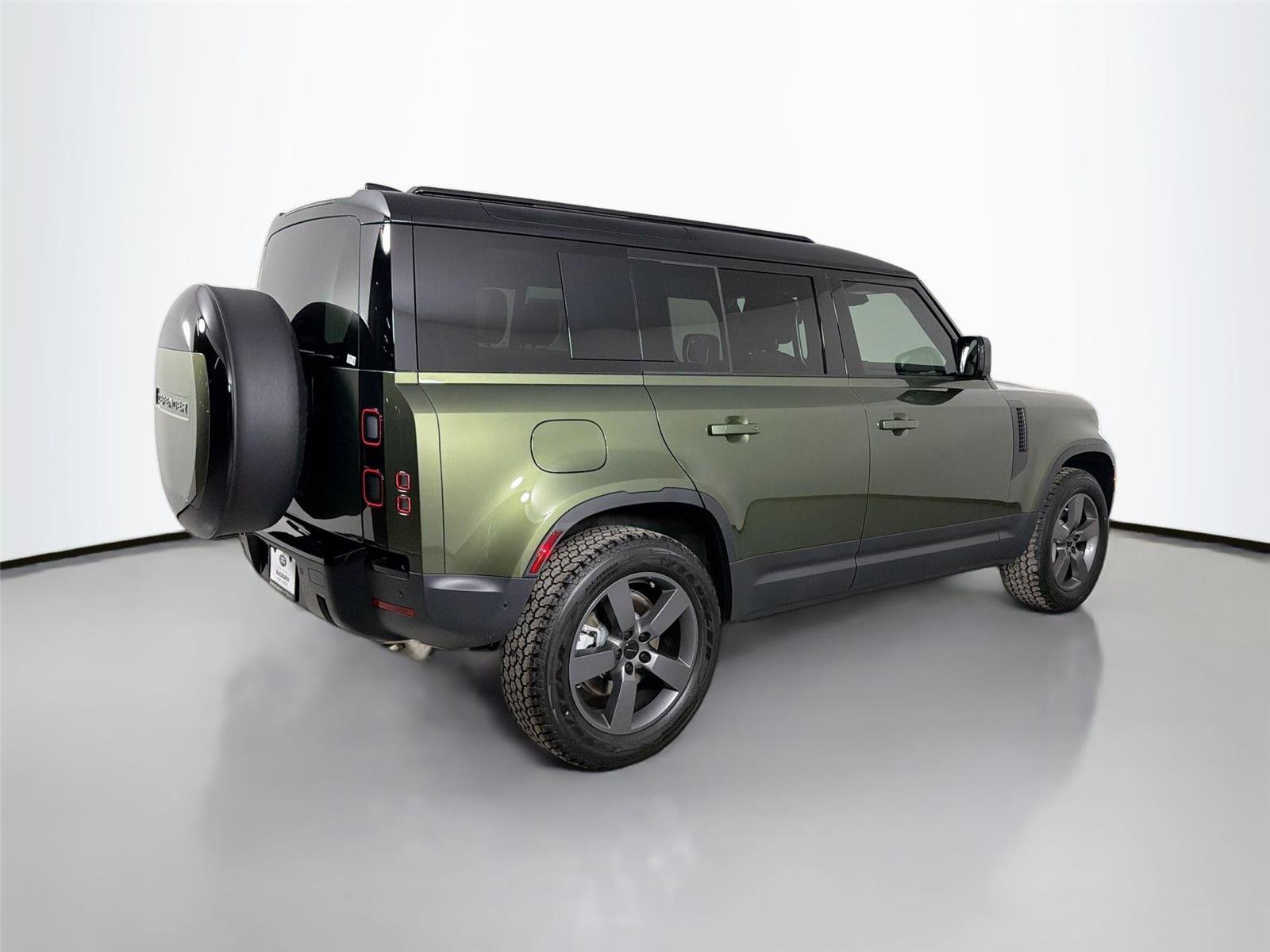 New 2026 Land Rover Defender 110 S AWD/4WD image 5