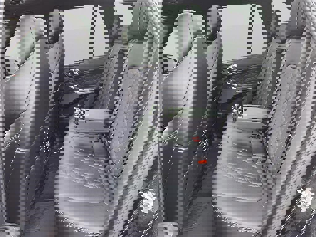 Used 2021 BMW X5 M w/ Executive Package image 28