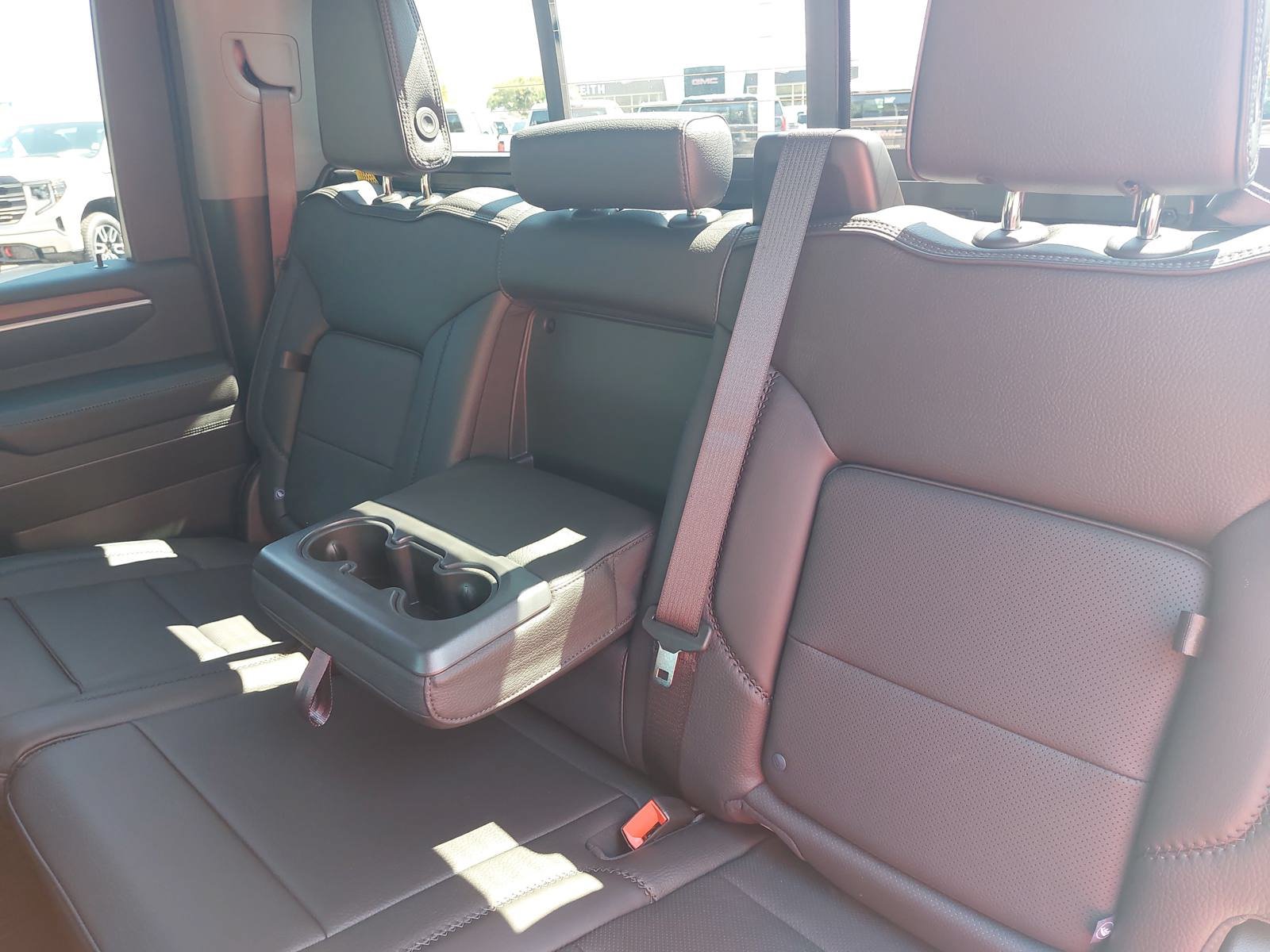 New 2026 GMC Sierra 2500 Denali w/ Denali Reserve Package AWD/4WD image 13