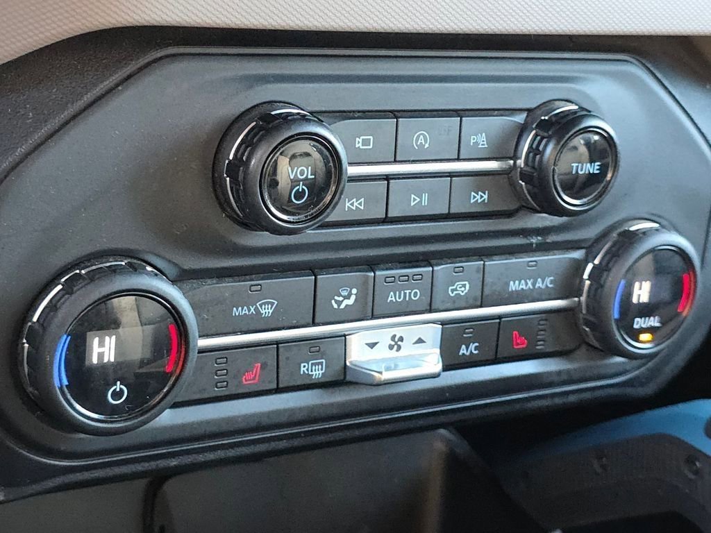 Used 2023 Ford Bronco Wildtrak image 4