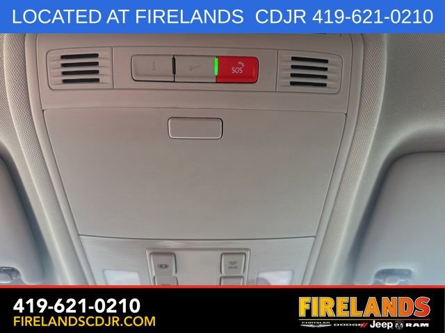 Used 2025 Volkswagen Taos SE AWD/4WD image 23