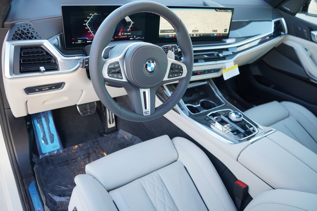 New 2026 BMW X7 M60i image 12