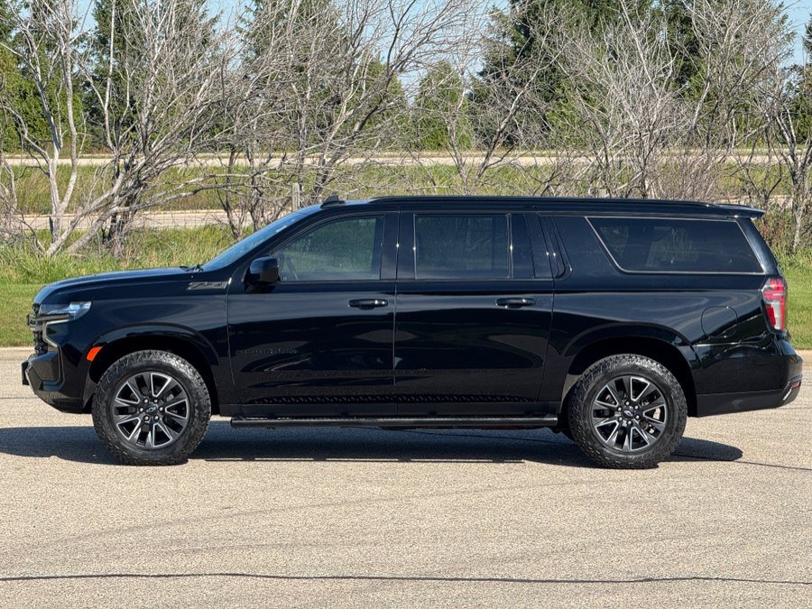 Used 2021 Chevrolet Suburban Z71 w/ Rear Media and Nav Package AWD/4WD image 4