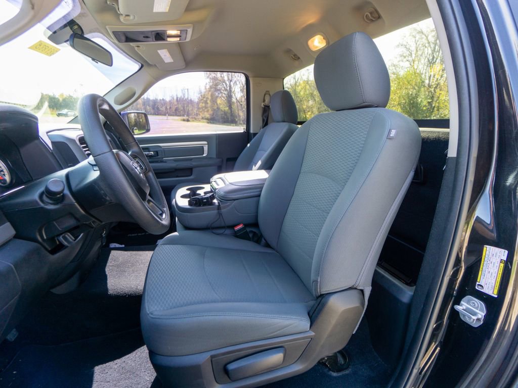 Used 2018 RAM 1500 Express w/ Black Ram 1500 Express Group image 16