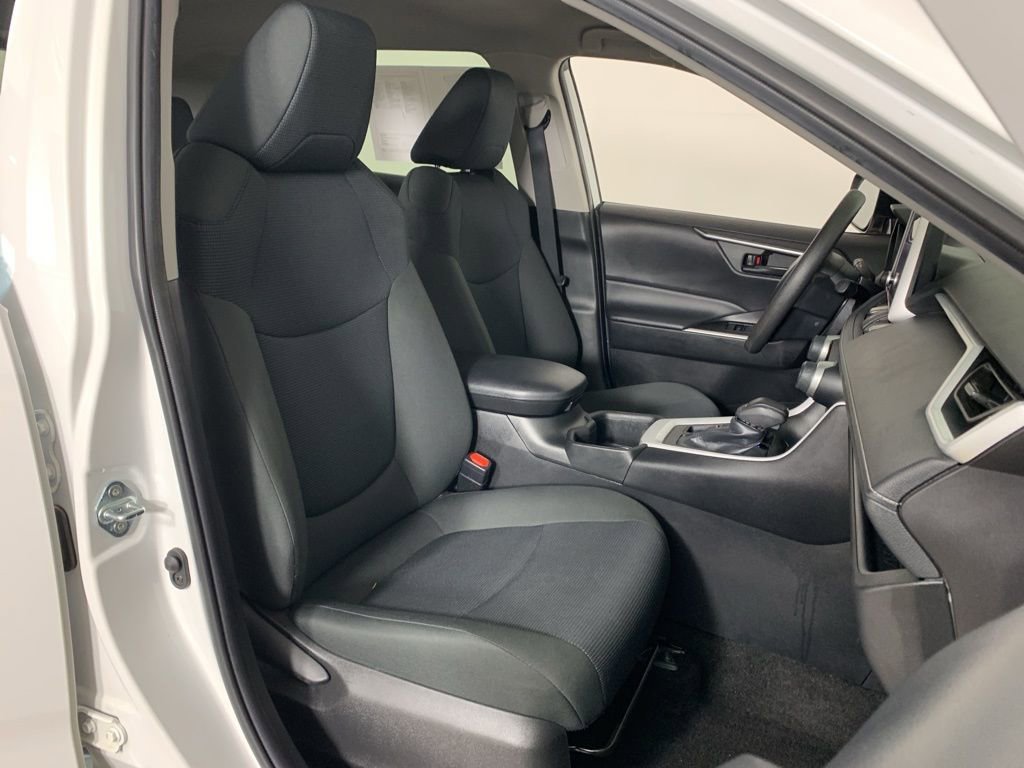 Used 2024 Toyota RAV4 LE image 35