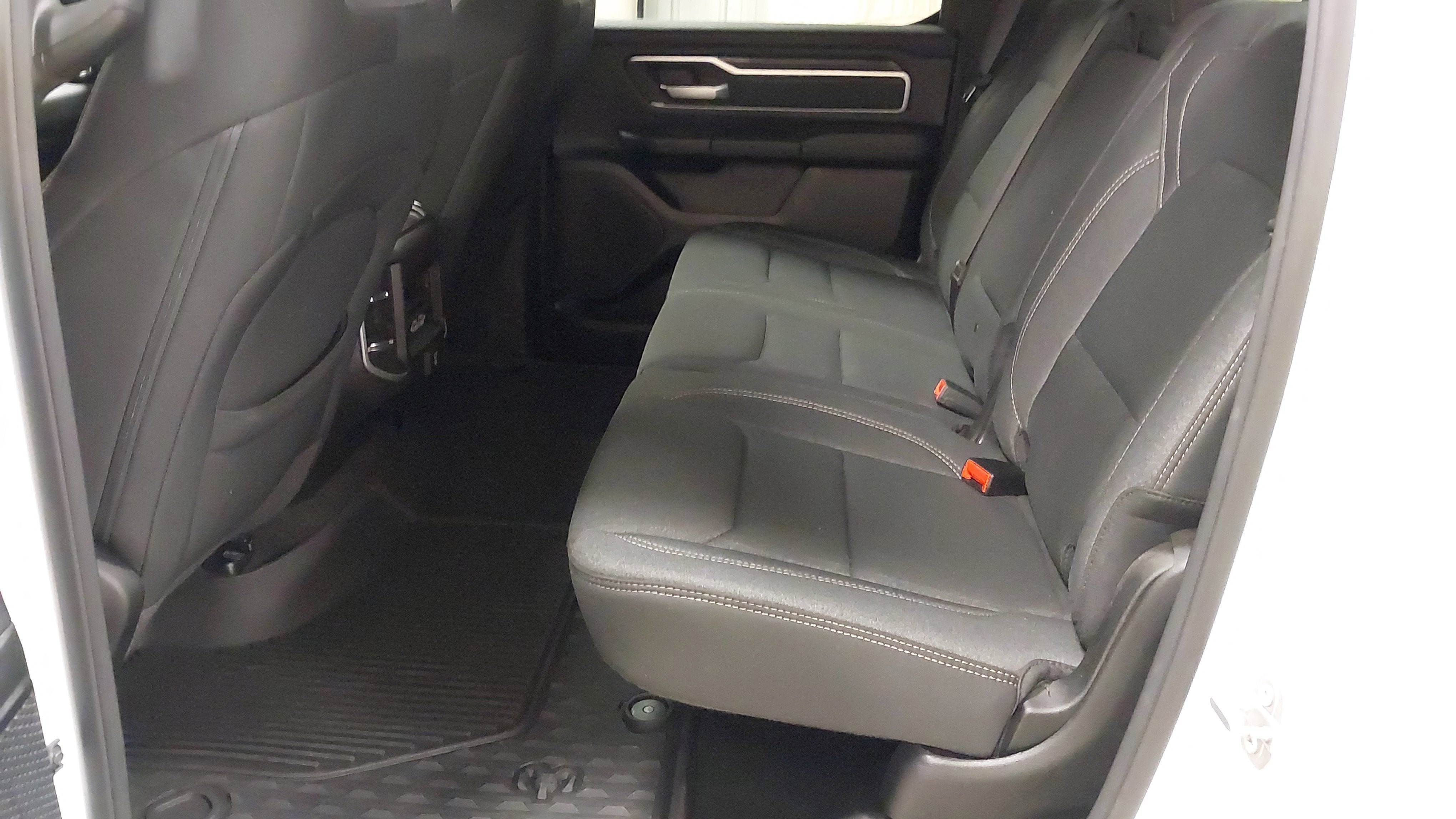 Used 2020 RAM 1500 Big Horn AWD/4WD image 38