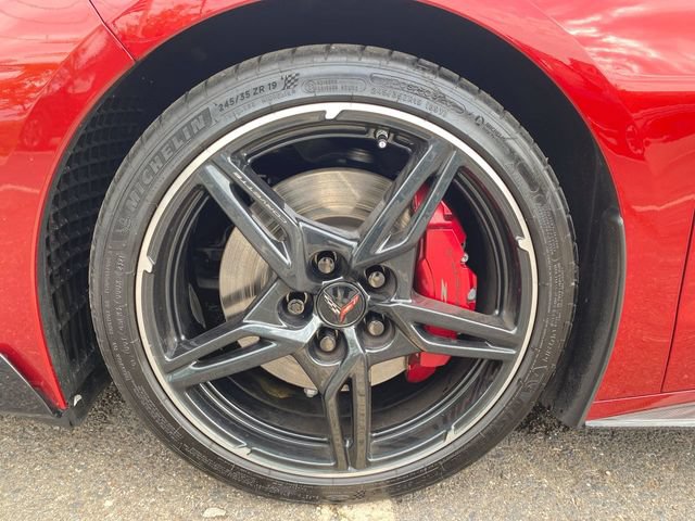 Used 2021 Chevrolet Corvette Stingray Premium Cpe w/ Z51 Performance Package RWD image 29