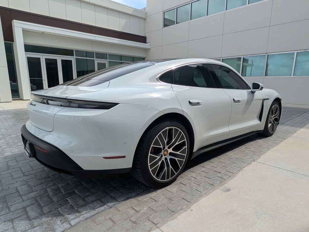 Used 2020 Porsche Taycan 4S AWD/4WD image 6
