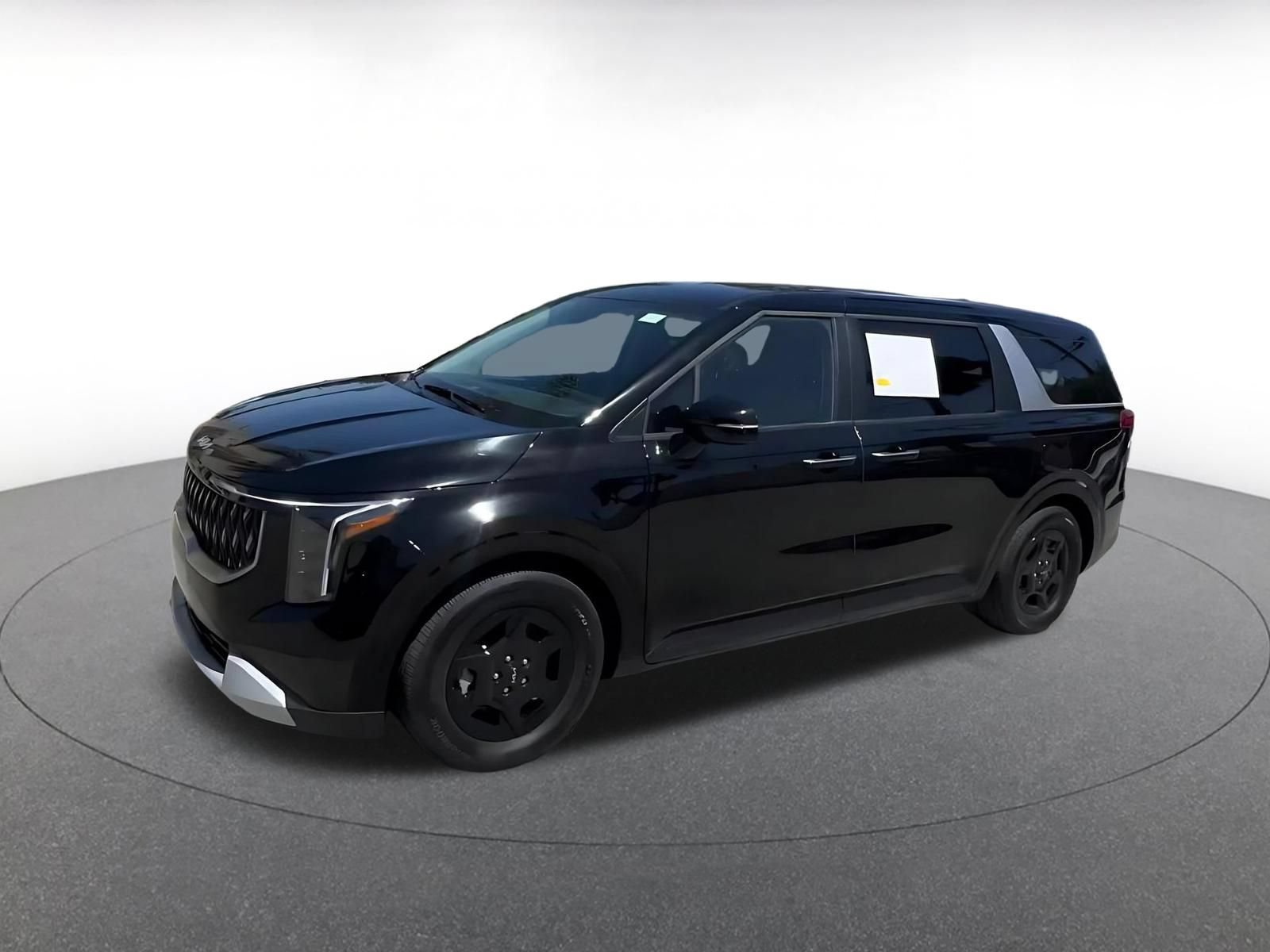 Used 2026 Kia Carnival FWD image 7